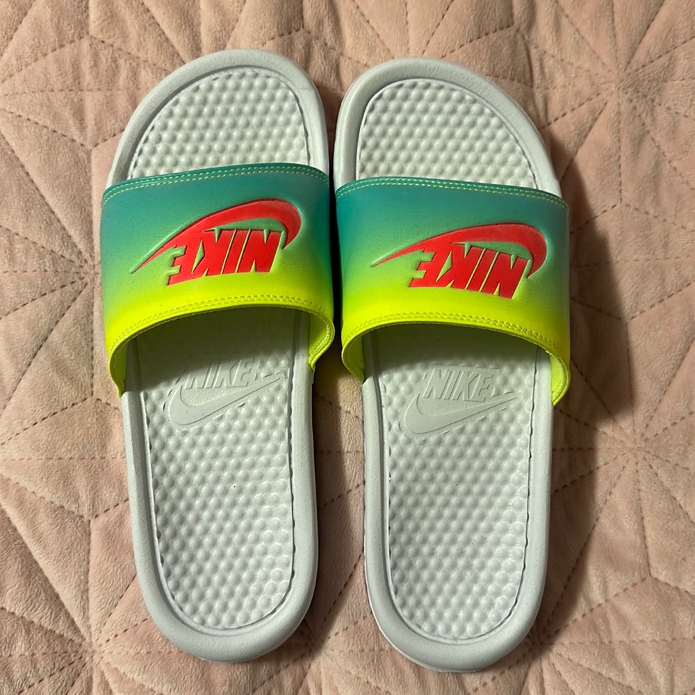 Women’s Nike slides